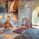 Atax Cave House Гьореме