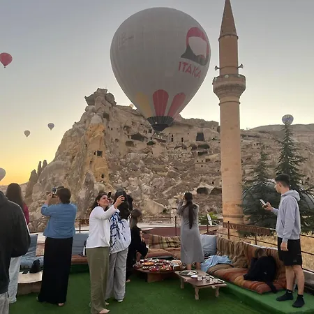 Bed and Breakfast Atax Cave House