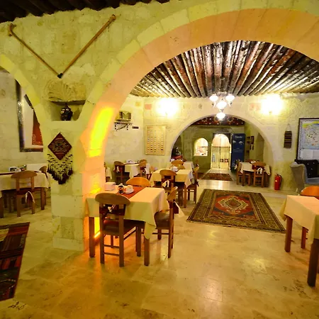 Bed and Breakfast Atax Cave House *