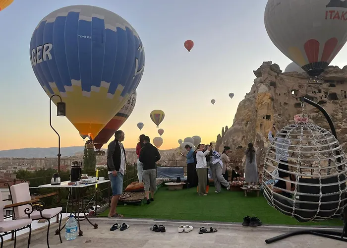 Bed and breakfast Atax Cave House *