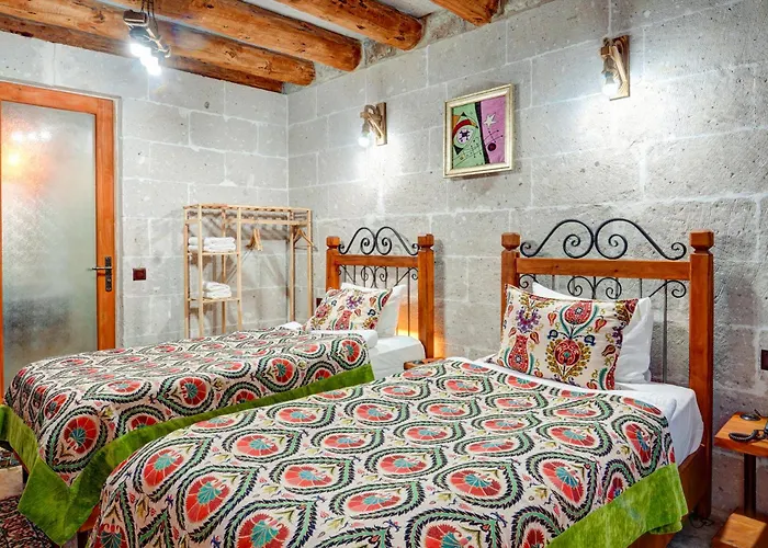 Atax Cave House Bed and breakfast *