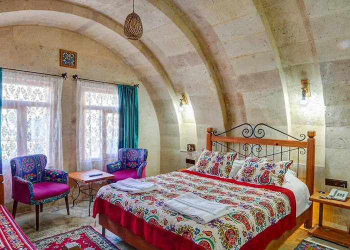 Bed and breakfast Atax Cave House *
