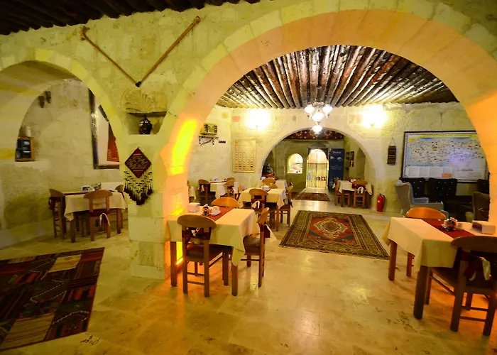 Bed and breakfast Atax Cave House *